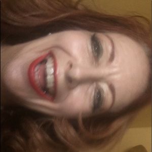 Meet your Posher, Cynthia